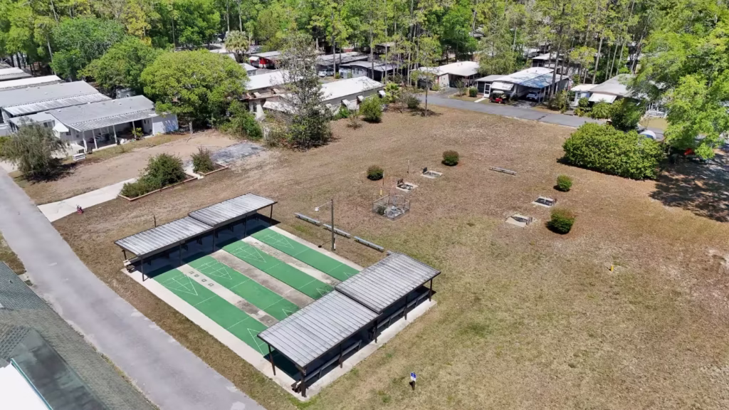 Lake Waldena RV Resort in Silver Springs FL